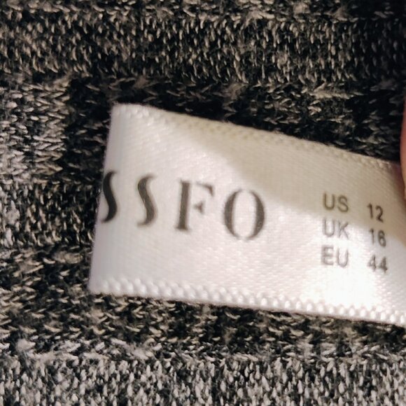 Dressfo Fit and Flare, Criss Cross Tunic, Size XXL, Gently Used! - Picture 5 of 5